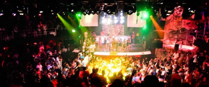 Bulldog Cafe Nightclub in Cancun Mexico