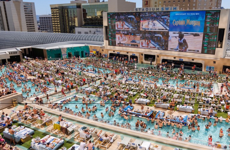 Las Vegas Pool Parties