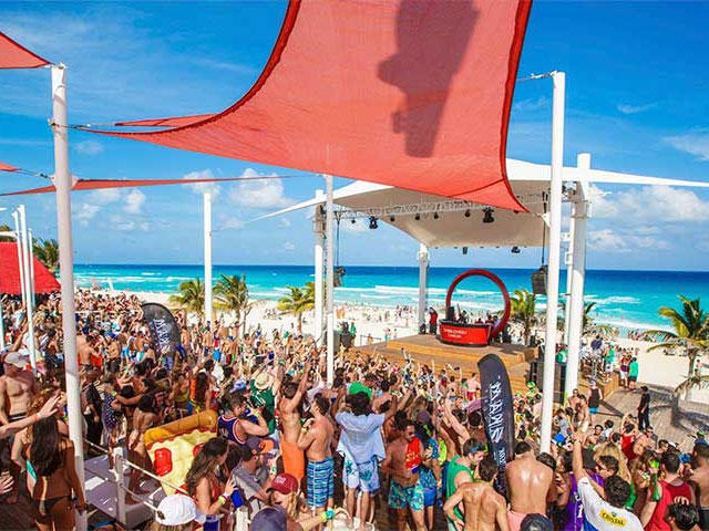 University of Oregon Spring Break Packages to Cancun Mexico