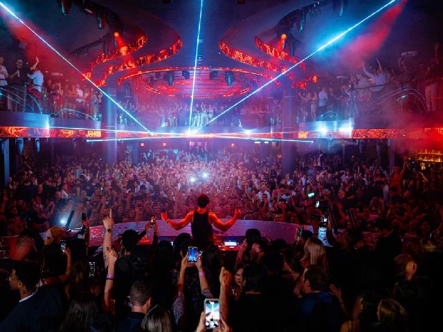 Fontainebleau Las Vegas LIV 