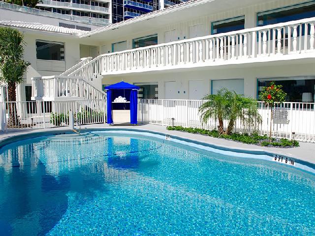 Fortuna Fort Lauderdale Pool