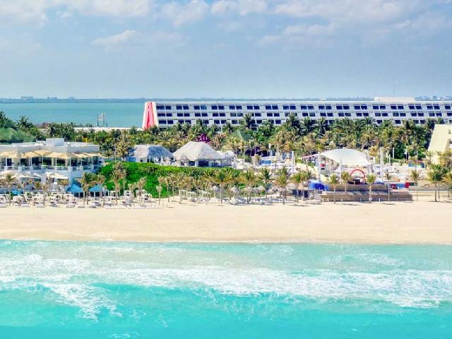 Grand Oasis Cancun Beach Club