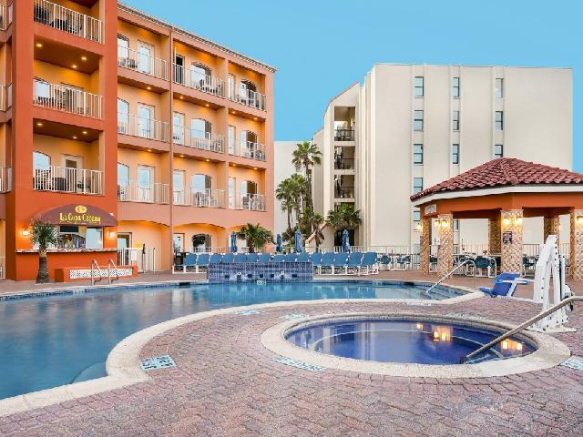 La Copa Inn Beachfront Hotel - 