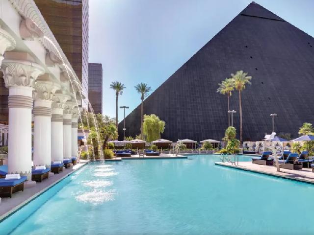Luxor Hotel and Casino - 