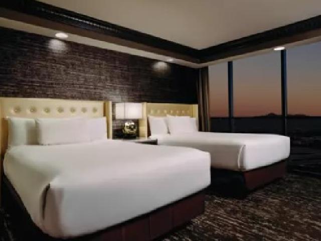 Luxor Hotel and Casino - 