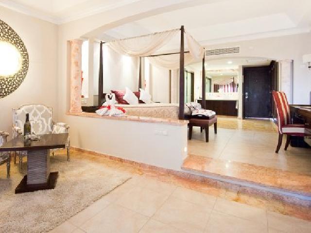  Jr. Suite with Jacuzzi - Majestic Elegance Punta Cana