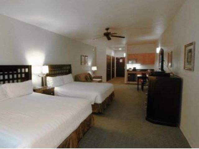 2 King Beds with Sofa Sleeper - Suites at Sunchase 