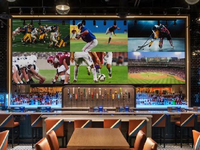The STRAT Hotel, Casino & Tower - PT's Wings & Sports