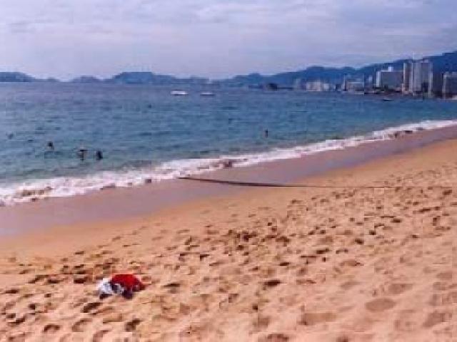 Acapulco, Mexico - Playa Lcacos Beach