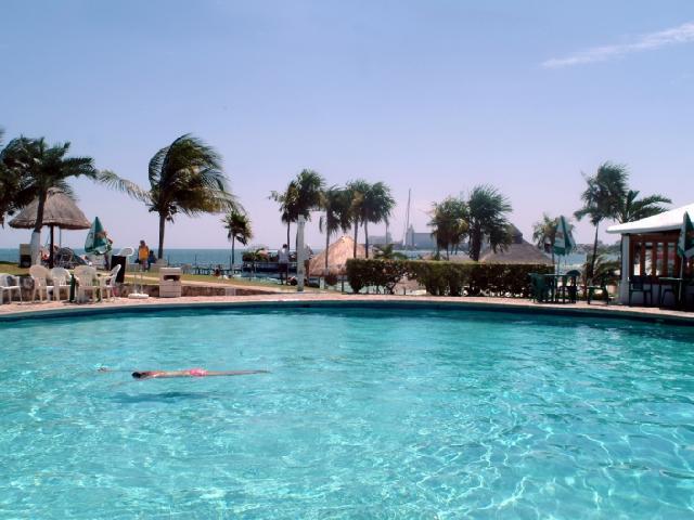 Dos Playas - Cancun Mexico