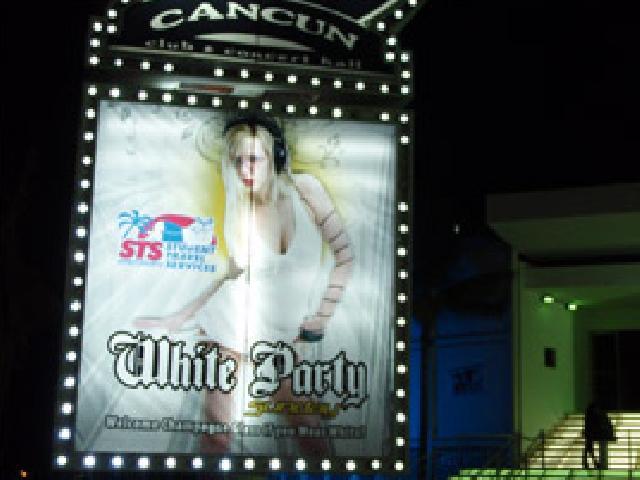 Spring Break Bulldog Cafe - Cancun, Mexico Spring Break Bulldog Cafe - Cancun, Mexico