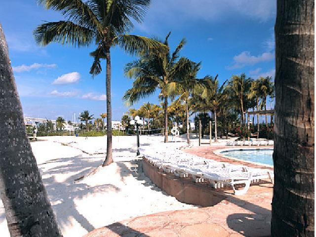 Paradise Island Harbor Resort - Nassau Bahamas