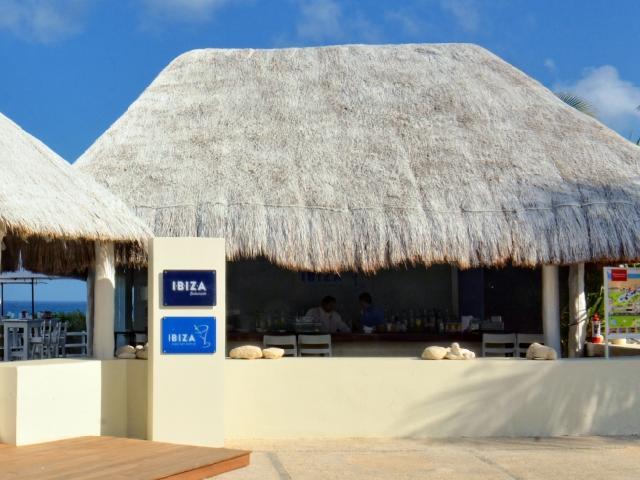 Ibiza Bar - Oasis Cancun