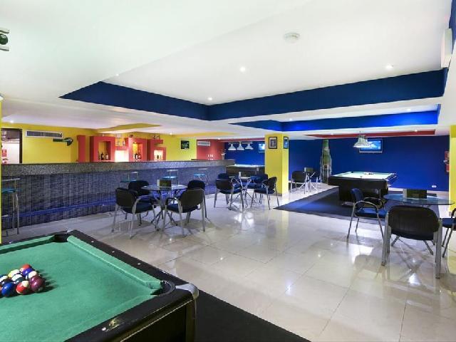 Occidental Caribe - Strikers Sports Bar